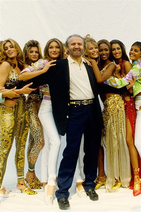 ginni versace ha inventato un tesuto|gianni versace infanzia.